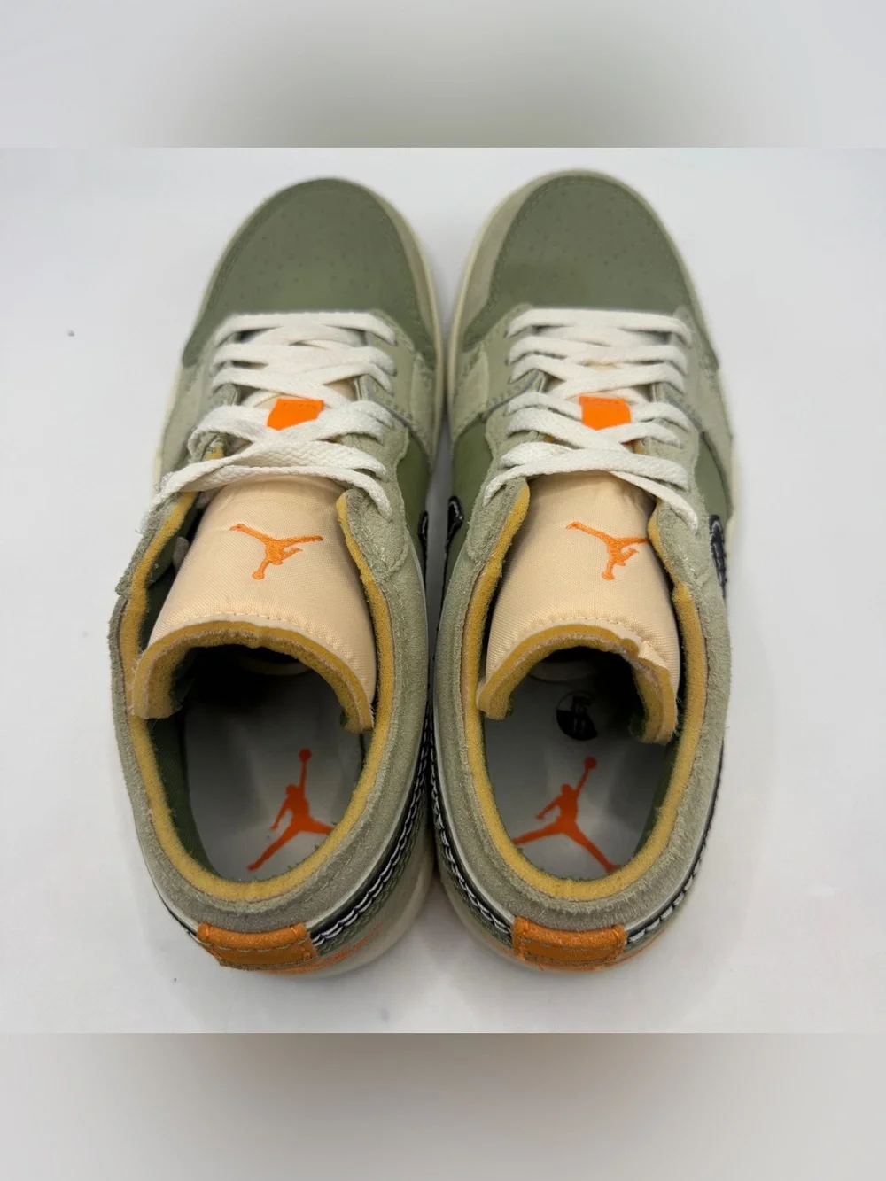 Air Jordan 1 Low SE Craft Light Olive Men’s 11 FD6819-300 Sneakers